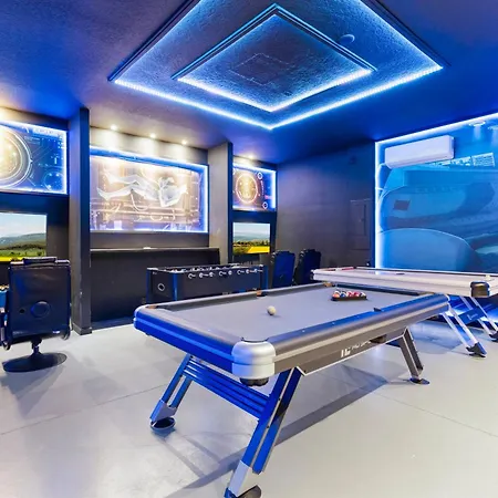 Luxury Villa 9 Bedrooms Poolgames Room
